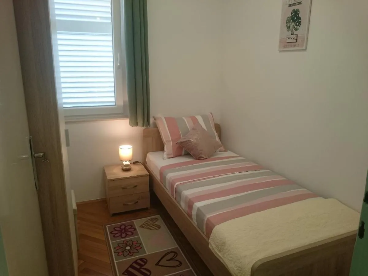 דירות רוביני Apartman Sanja
